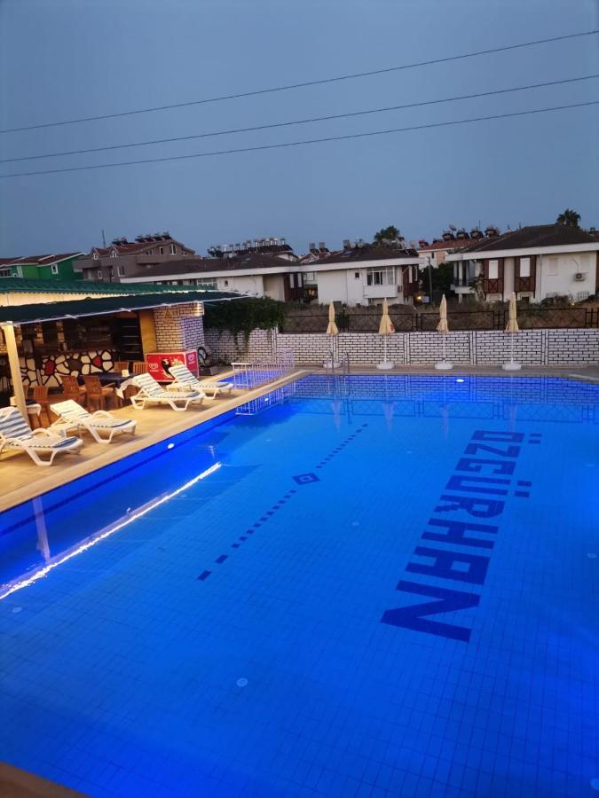 Side Oezguerhan Hotel Luaran gambar